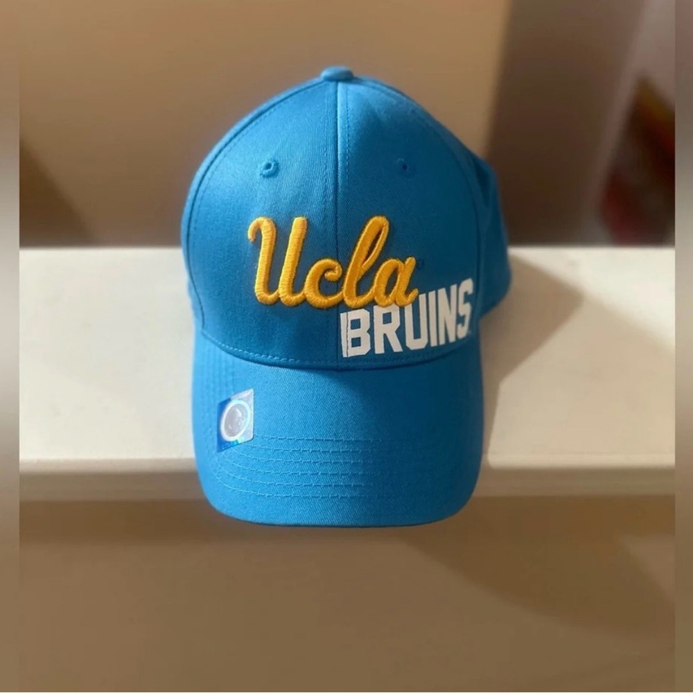 UCLA Bruins hat